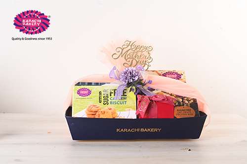 Gift baskets to Pakistan | Online Gift Baskets to Karachi | GiftsandAll.com